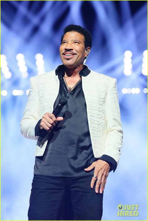 lionel richie setlist